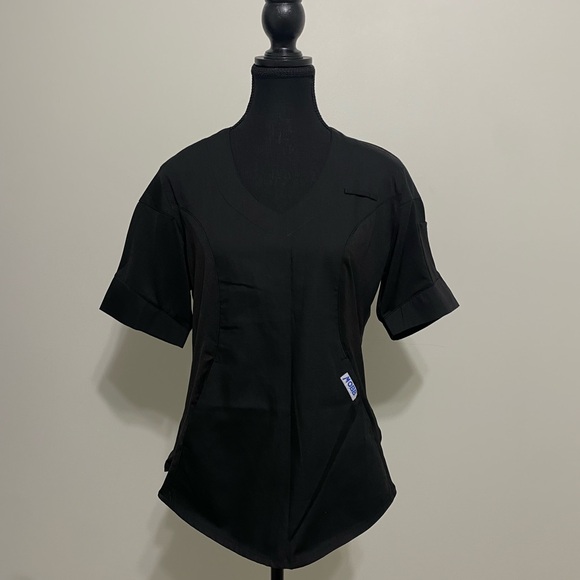 Slim Fit Scrub Top - Picture 1 of 8